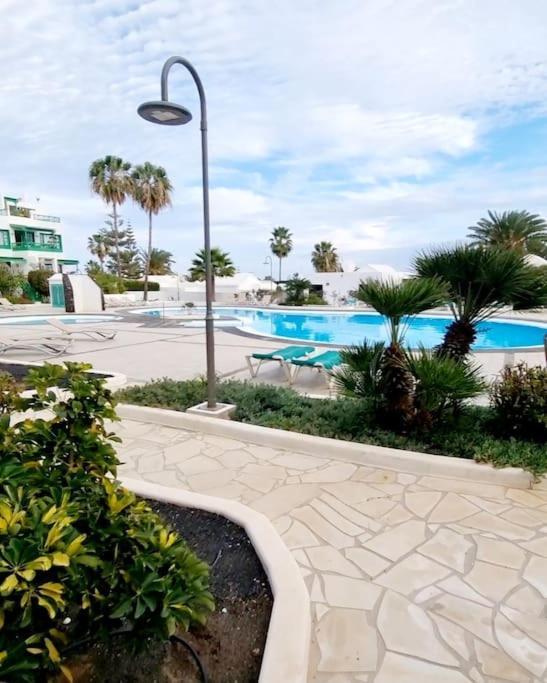 Playa Bastian First Line Of The Sea Apartman Costa Teguise Kültér fotó