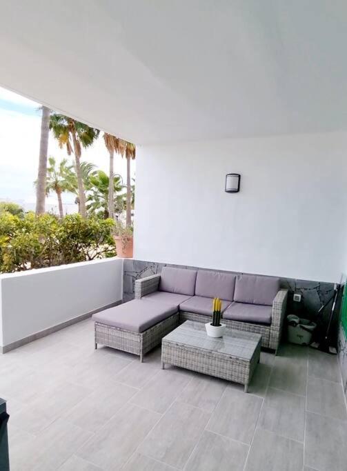 Playa Bastian First Line Of The Sea Apartman Costa Teguise Kültér fotó